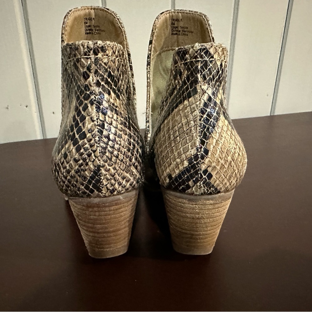 Snake print booties - Picture 6 of 6